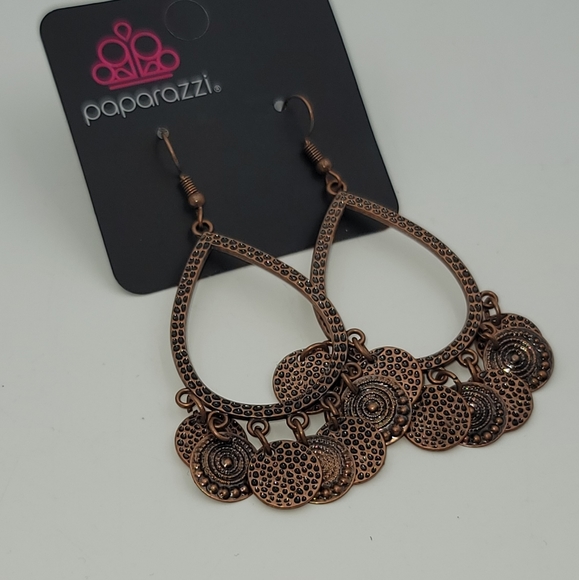 Paparazzi all good in chime dangling Copper earrings - Picture 2 of 4